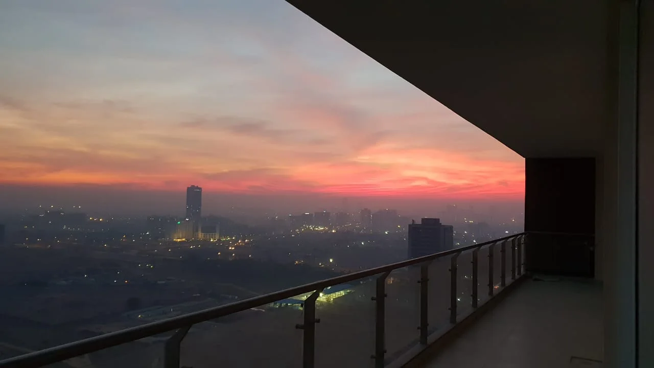 Mahindra Luminare landscape
