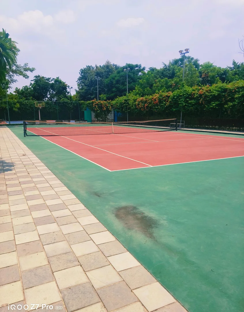 Mahindra Luminare amenities